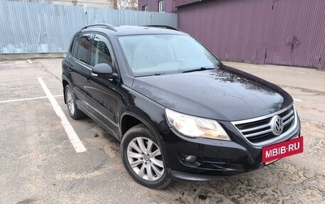 Volkswagen Tiguan I, 2010 год, 1 450 000 рублей, 2 фотография