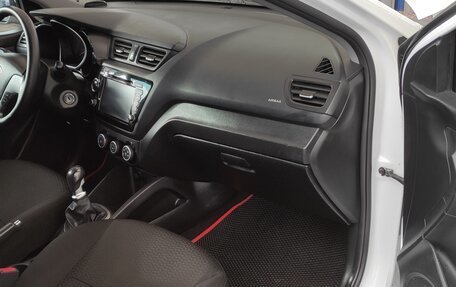 KIA Rio III рестайлинг, 2017 год, 900 000 рублей, 19 фотография