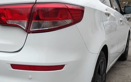 KIA Rio III рестайлинг, 2017 год, 900 000 рублей, 15 фотография