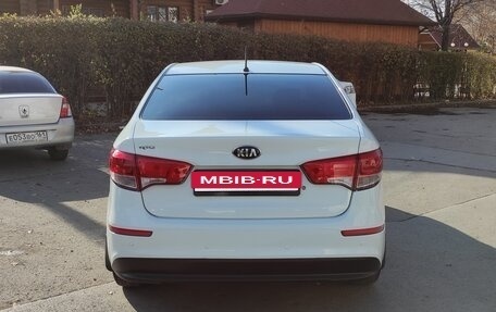 KIA Rio III рестайлинг, 2017 год, 900 000 рублей, 18 фотография