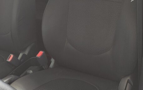 KIA Rio III рестайлинг, 2017 год, 900 000 рублей, 24 фотография