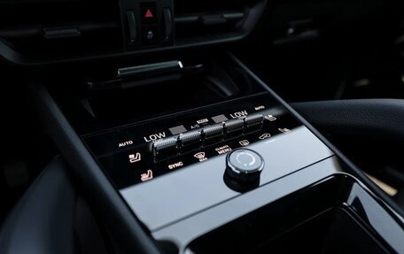 Porsche Cayenne III, 2025 год, 15 500 298 рублей, 25 фотография