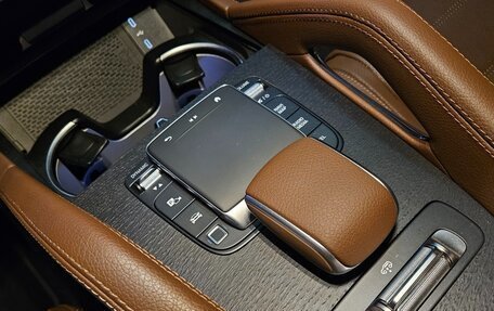 Mercedes-Benz GLE, 2025 год, 13 000 000 рублей, 15 фотография