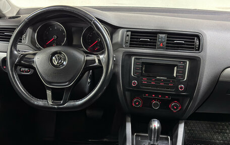 Volkswagen Jetta VI, 2016 год, 870 000 рублей, 2 фотография