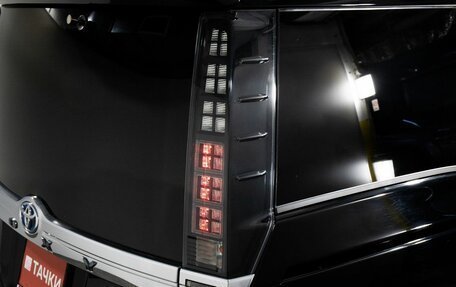 Toyota Voxy III, 2016 год, 2 000 000 рублей, 22 фотография