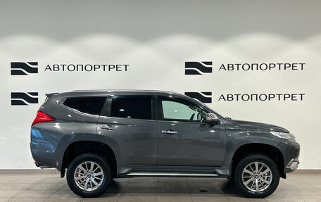 Mitsubishi Pajero Sport III рестайлинг, 2019 год, 2 699 000 рублей, 8 фотография