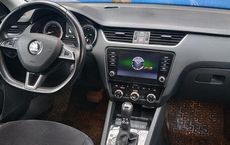 Skoda Octavia, 2017 год, 1 900 000 рублей, 8 фотография