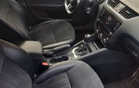 Skoda Octavia, 2017 год, 1 900 000 рублей, 7 фотография