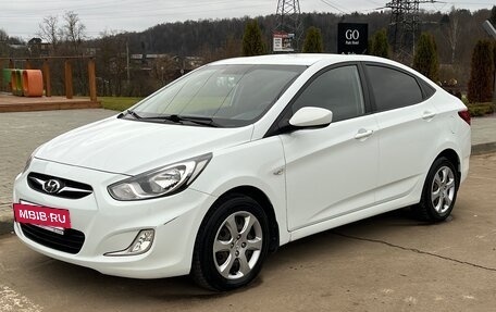 Hyundai Solaris II рестайлинг, 2011 год, 990 000 рублей, 3 фотография