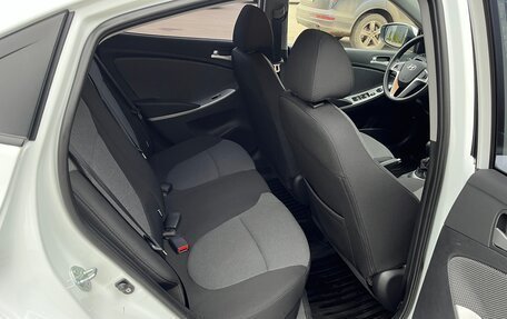 Hyundai Solaris II рестайлинг, 2011 год, 990 000 рублей, 15 фотография