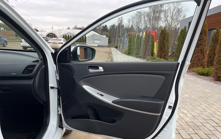 Hyundai Solaris II рестайлинг, 2011 год, 990 000 рублей, 16 фотография