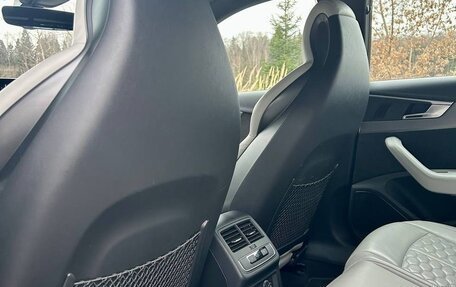 Audi RS 4, 2019 год, 7 500 000 рублей, 15 фотография