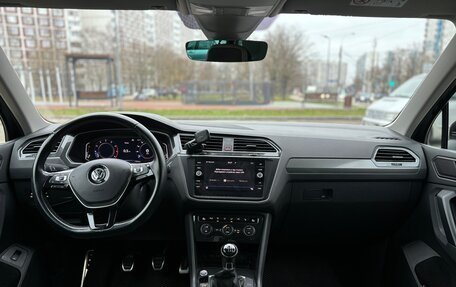 Volkswagen Tiguan II, 2019 год, 2 080 000 рублей, 10 фотография