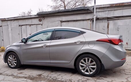 Hyundai Elantra V, 2014 год, 820 000 рублей, 2 фотография