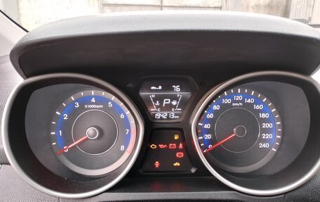 Hyundai Elantra V, 2014 год, 820 000 рублей, 8 фотография