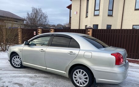 Toyota Avensis III рестайлинг, 2004 год, 700 000 рублей, 7 фотография