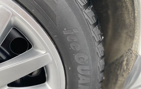 Toyota Avensis III рестайлинг, 2004 год, 700 000 рублей, 26 фотография