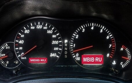 Toyota Avensis III рестайлинг, 2004 год, 700 000 рублей, 12 фотография