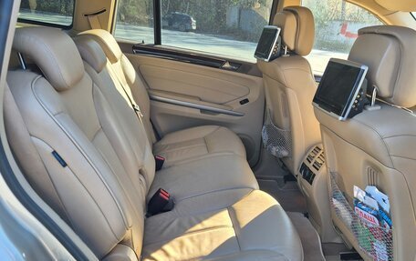 Mercedes-Benz GL-Класс, 2011 год, 2 600 000 рублей, 9 фотография