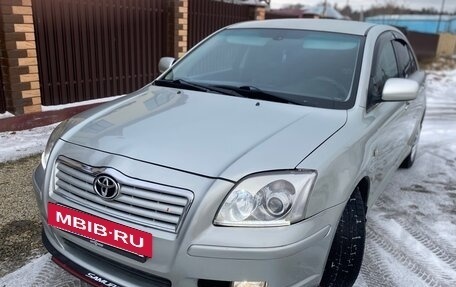 Toyota Avensis III рестайлинг, 2004 год, 700 000 рублей, 28 фотография
