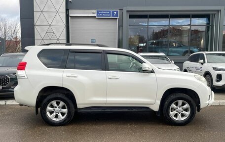 Toyota Land Cruiser Prado 150 рестайлинг 2, 2011 год, 2 849 000 рублей, 6 фотография