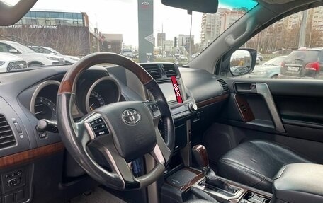 Toyota Land Cruiser Prado 150 рестайлинг 2, 2011 год, 2 849 000 рублей, 14 фотография