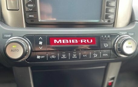 Toyota Land Cruiser Prado 150 рестайлинг 2, 2011 год, 2 849 000 рублей, 9 фотография