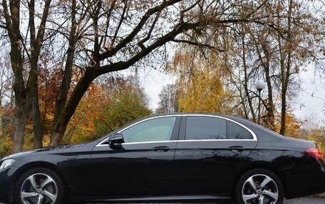 Mercedes-Benz E-Класс, 2019 год, 2 750 000 рублей, 5 фотография