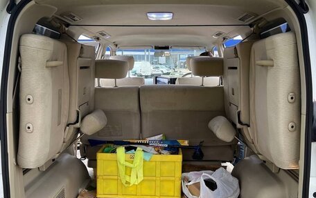 Nissan Elgrand III, 2005 год, 1 200 000 рублей, 7 фотография