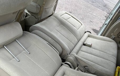 Nissan Elgrand III, 2005 год, 1 200 000 рублей, 17 фотография