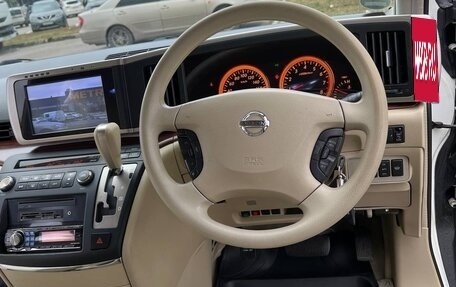 Nissan Elgrand III, 2005 год, 1 200 000 рублей, 16 фотография