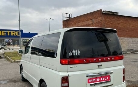 Nissan Elgrand III, 2005 год, 1 200 000 рублей, 5 фотография