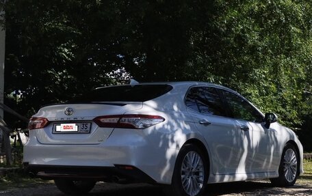 Toyota Camry, 2019 год, 3 150 000 рублей, 5 фотография