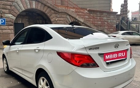 Hyundai Solaris II рестайлинг, 2014 год, 1 030 000 рублей, 3 фотография