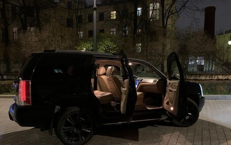 Cadillac Escalade III, 2010 год, 1 700 000 рублей, 2 фотография