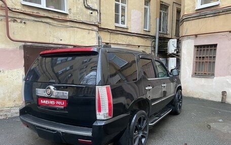 Cadillac Escalade III, 2010 год, 1 700 000 рублей, 11 фотография