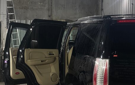 Cadillac Escalade III, 2010 год, 1 700 000 рублей, 21 фотография