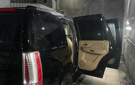 Cadillac Escalade III, 2010 год, 1 700 000 рублей, 22 фотография