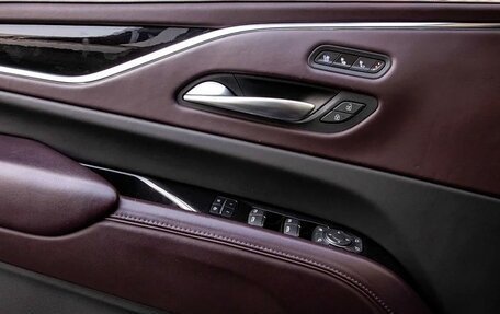 Cadillac Escalade V, 2022 год, 10 250 032 рублей, 15 фотография