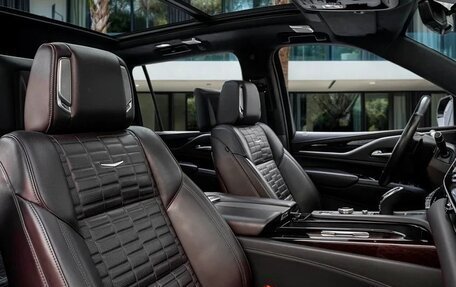 Cadillac Escalade V, 2022 год, 10 250 032 рублей, 11 фотография