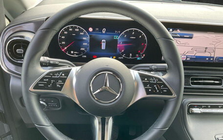 Mercedes-Benz V-Класс, 2024 год, 11 690 000 рублей, 13 фотография