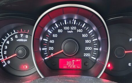 KIA Rio III рестайлинг, 2014 год, 550 000 рублей, 20 фотография