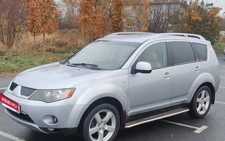 Mitsubishi Outlander III рестайлинг 3, 2008 год, 820 000 рублей, 4 фотография