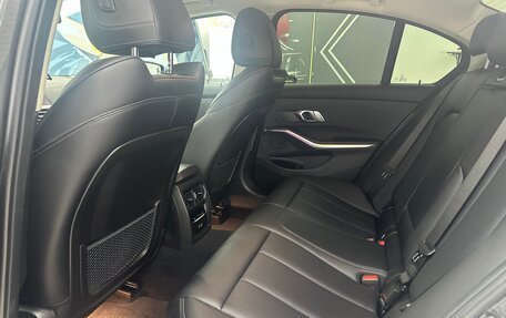 BMW 3 серия, 2021 год, 4 200 000 рублей, 19 фотография