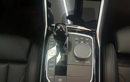 BMW 3 серия, 2021 год, 4 200 000 рублей, 16 фотография