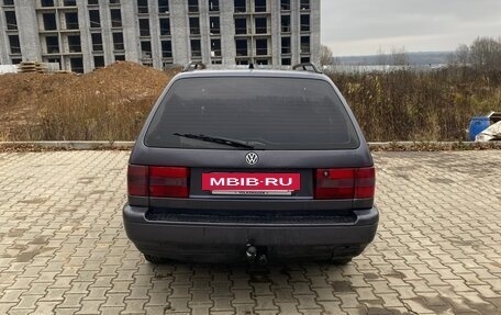 Volkswagen Passat B4, 1995 год, 250 000 рублей, 2 фотография