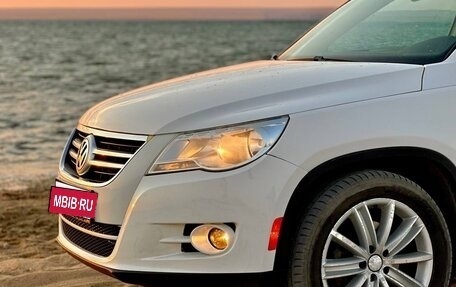 Volkswagen Tiguan I, 2011 год, 1 300 000 рублей, 2 фотография