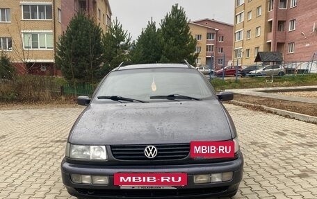 Volkswagen Passat B4, 1995 год, 250 000 рублей, 4 фотография