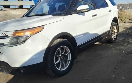 Ford Explorer VI, 2015 год, 1 500 000 рублей, 4 фотография