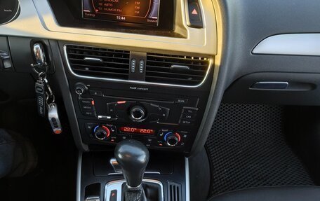 Audi A4, 2011 год, 1 050 000 рублей, 14 фотография